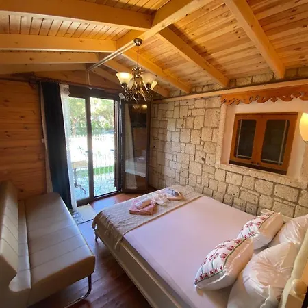 Gasthof Aral Turkuaz Çeşme