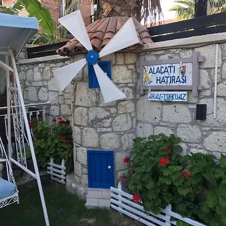 Aral Turkuaz Πανσιόν